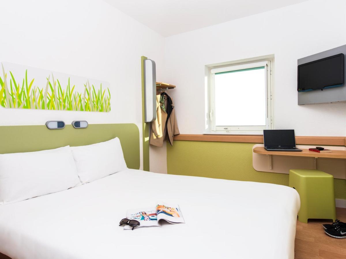 Ibis Budget Бекънсфийлд Екстериор снимка