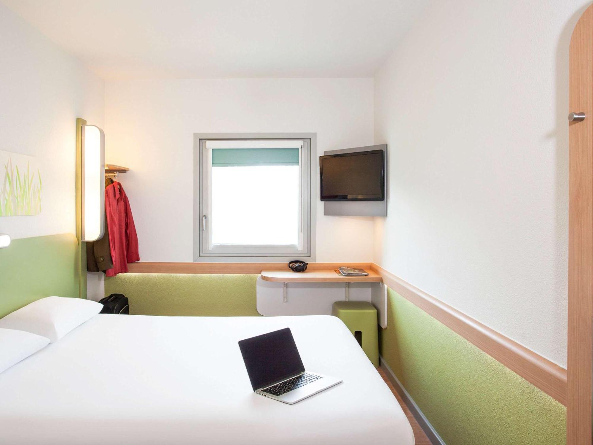 Ibis Budget Бекънсфийлд Екстериор снимка