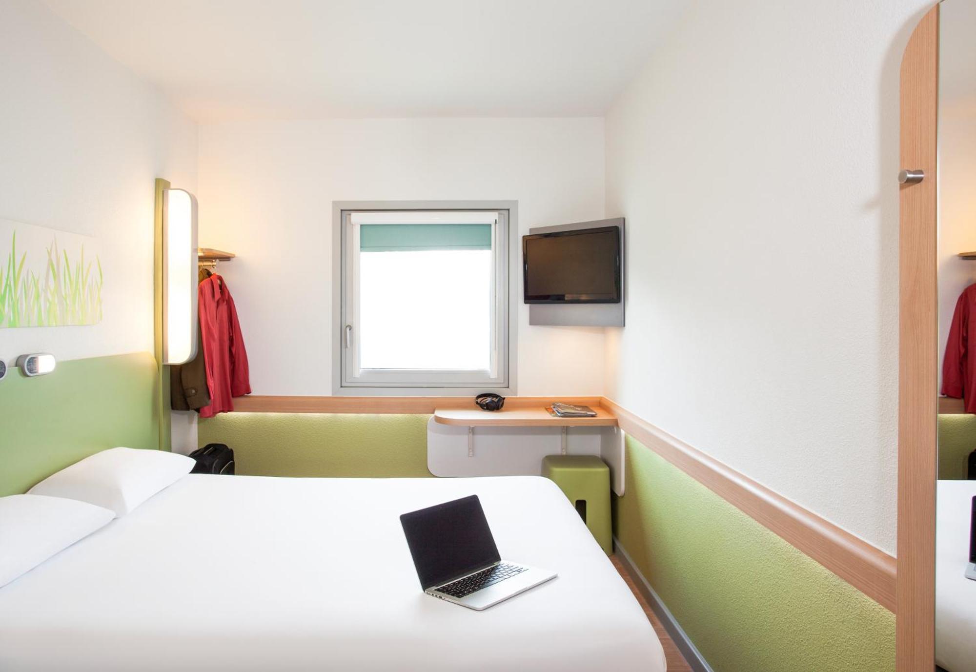 Ibis Budget Бекънсфийлд Екстериор снимка